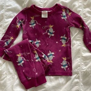 Hanna Andersson Ice skating mouse pjs